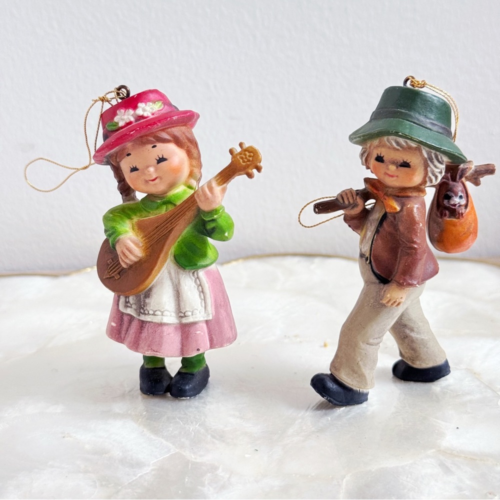 Vtg Little Girl & Boy banjo hitchhiking hard plastic Christmas ornaments Set 2